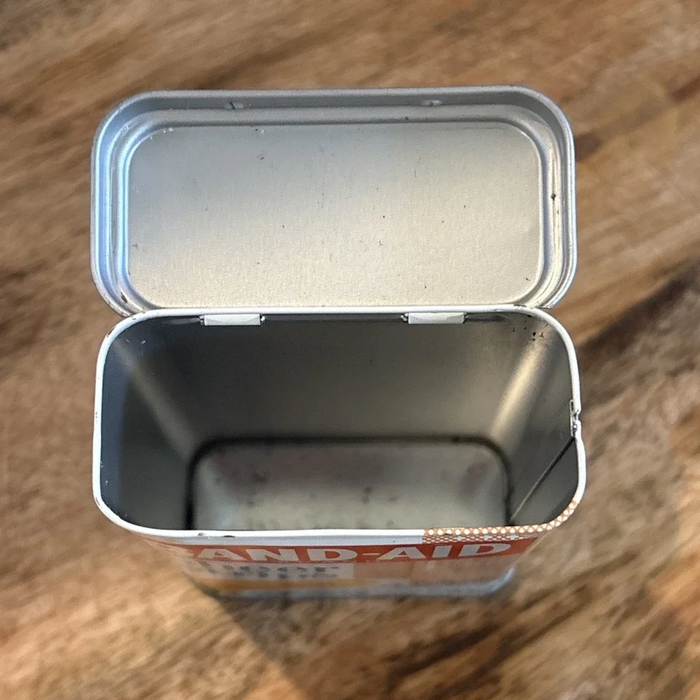 vintage Johnson & Johnson BandAid Sheer Strips metal tin. 1960. Medical.hinged.
